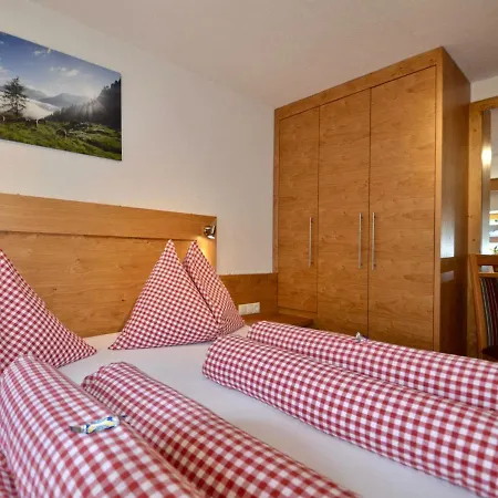 Stunning In With Terrace * Umhausen
